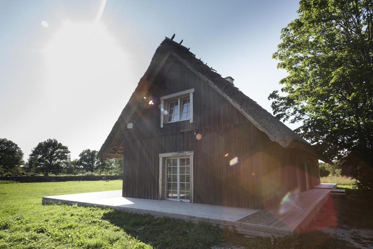 Villa Bumba Liigalaskma Buitenkant foto