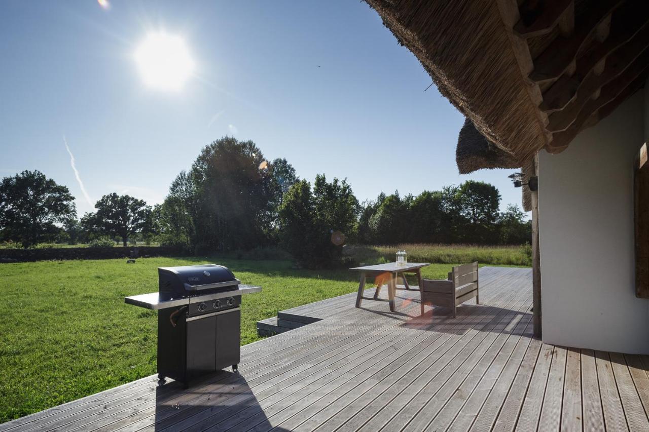 Villa Bumba Liigalaskma Buitenkant foto